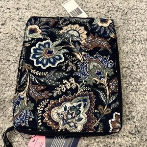 NWT Vera Bradley Tablet Tamer Organizer - Java Navy Camo